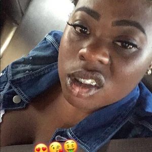 Meet your Posher, Bri